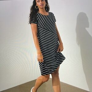 Chico’s Knit Dress Scoop Neck Short Sleeves Black White Stripes Size 3 Large